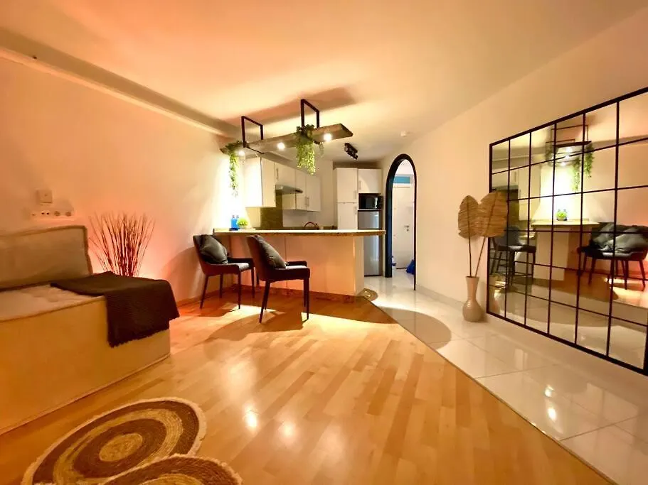 Wunderschoenes Gemuetliches Apartment Mit Meerblick أذيخي 0*,
